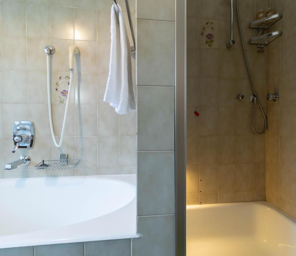 Mamma Ciccia Holiday Home - Mountains & Lake Манделло-дель-Ларіо Екстер'єр фото